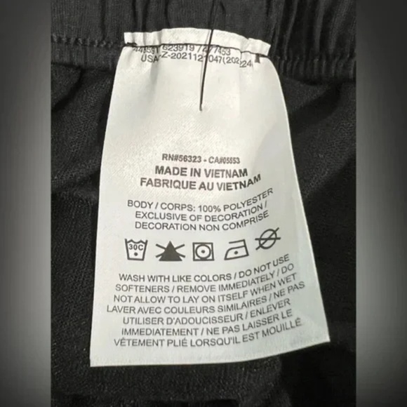 Nike men’s training Athletic Shorts Standard Fit 5" Length Black XL Dry Fit
B24 - Picture 6 of 6